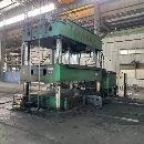 工厂在位，南通华东630四柱液压机。工作台面2.23.2，.